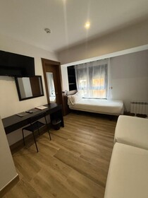 Aston Hotel