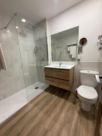 Aston Hotel