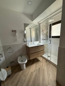 Aston Hotel