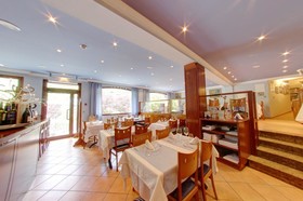 Montane Hotel