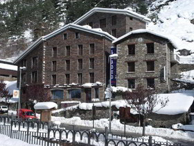 Montane Hotel