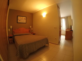 Somriu Hotel Vall Ski