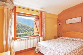 Camp Del Serrat