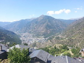 Camp Del Serrat