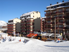 Apartamentos Pie De Pistas Mikka 3000