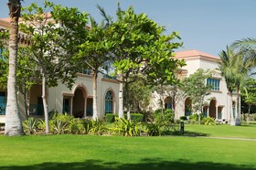 Al Raha Beach Hotel Villas