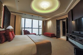 Bab Al Qasr Hotel