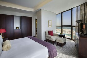 Bab Al Qasr Hotel
