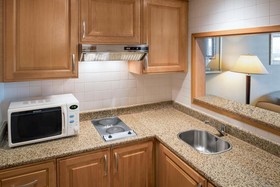 Beach Rotana - All Suites