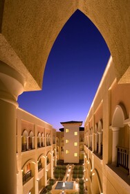Shangri-La Qaryat Al Beri, Abu Dhabi - Apartments