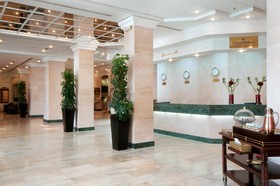 Radisson Blu Hotel & Resort, Al Ain