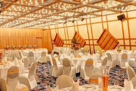 Oryx Grand Hotel Jebel Hafeet
