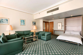 Radisson Blu Hotel & Resort, Al Ain