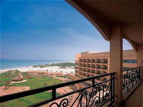 Danat Jebel Dhanna Resort