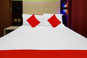 Al Karawan Hotel by OYO Rooms