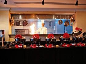 Arabian Courtyard Hotel & Spa