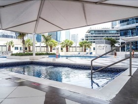 Bay Central 1 by Frank Porter