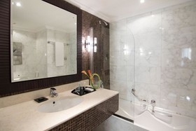 Carlton Tower Hotel Dubai