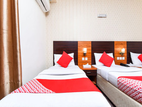 Central Paris Hotel by OYO Rooms