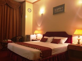 Kings Square Hotel