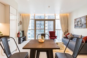 Dubai Marina Towers by Deluxe Holiday Homes