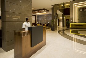 Golden Tulip Media Hotel