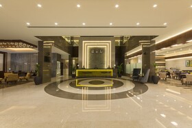 Golden Tulip Media Hotel