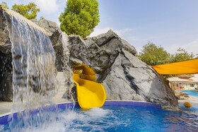 Al Habtoor Grand Resort, Autograph Collection