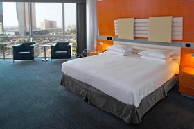 Golden Sands Hotel Creek
