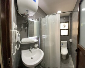 Hkh Hotel