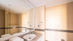 IBN Residence 1 by LUX Holiday Home