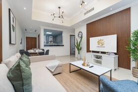 Luxe Apartments near Dubai Mall, Burj Khalifa - Pool, Gym, & Parking by Sojo Stay