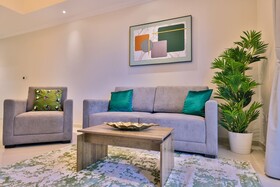 Luxe Apartments near Dubai Mall, Burj Khalifa - Pool, Gym, & Parking by Sojo Stay