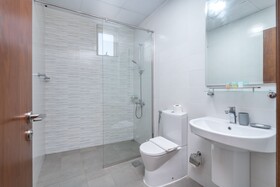 Luxe Apartments near Dubai Mall, Burj Khalifa - Pool, Gym, & Parking by Sojo Stay