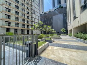Luxe Apartments near Dubai Mall, Burj Khalifa - Pool, Gym, & Parking by Sojo Stay