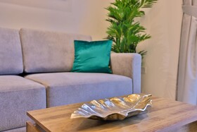 Luxe Apartments near Dubai Mall, Burj Khalifa - Pool, Gym, & Parking by Sojo Stay