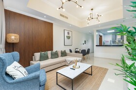 Luxe Apartments near Dubai Mall, Burj Khalifa - Pool, Gym, & Parking by Sojo Stay