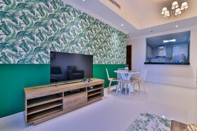 Luxe Apartments near Dubai Mall, Burj Khalifa - Pool, Gym, & Parking by Sojo Stay