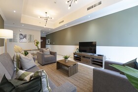 Luxe Apartments near Dubai Mall, Burj Khalifa - Pool, Gym, & Parking by Sojo Stay