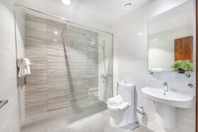 Luxe Apartments near Dubai Mall, Burj Khalifa - Pool, Gym, & Parking by Sojo Stay