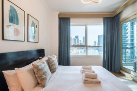 Marina Quays by Guestready