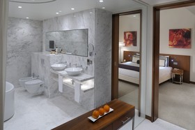 Media One Hotel
