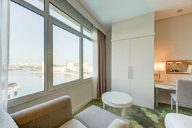 Millennium Lakeview Hotel