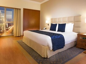 Millennium Plaza Downtown Suites