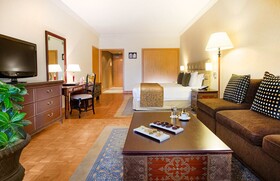 Millennium Plaza Downtown Suites