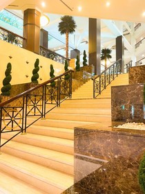 Mövenpick Dubai Grand Al Bustan