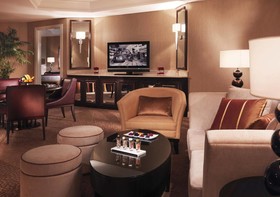 Mövenpick Dubai Grand Al Bustan