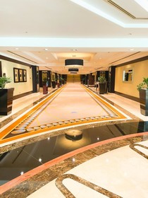 Mövenpick Dubai Grand Al Bustan