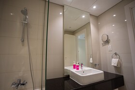 OSKENA Vacation Homes - Damac Maison Canal View