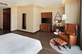 Radisson Blu Hotel, Dubai Canal View